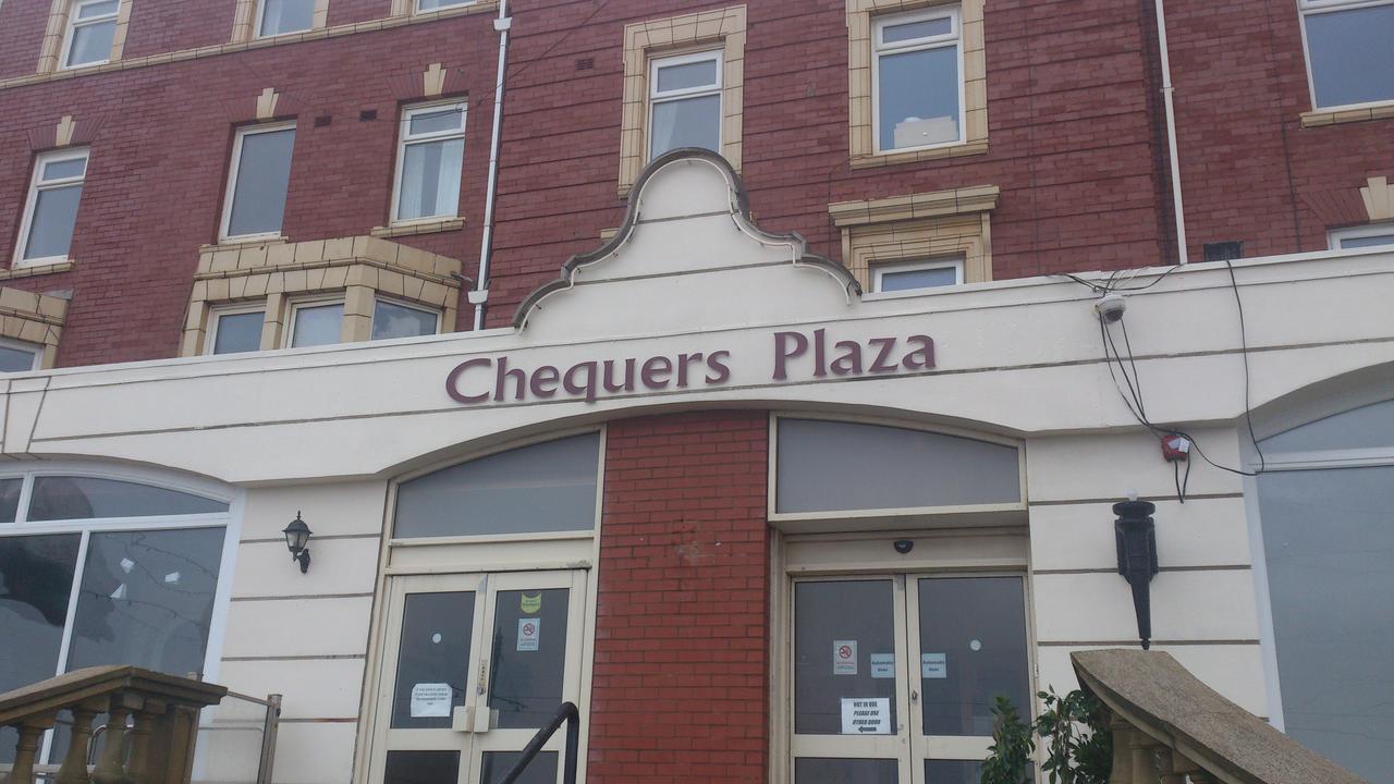 Chequers Plaza Hotel Μπλάκπουλ Εξωτερικό φωτογραφία